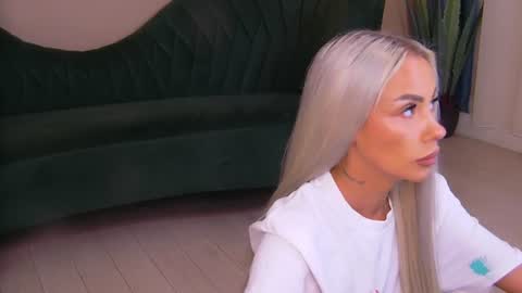 Snapshot of bailey_rush chatting on 07.14.26 bailey_rush online show from 07.14.26