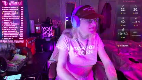 Snapshot of bambibimbosparkles chatting on 04.28.26 Bambi Sparkles TS online show from 04.28.26