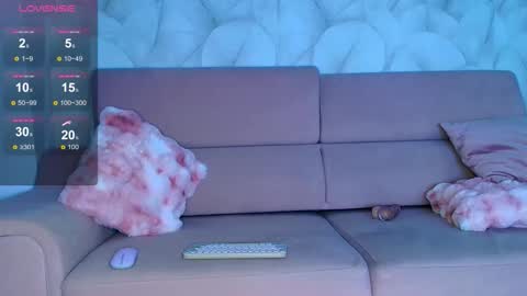 Snapshot of bambidoll69 chatting on 12.05.25 Bambi online show from 12.05.25