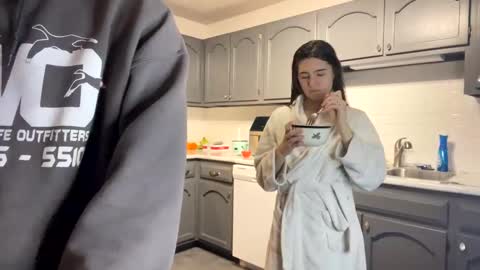 Snapshot of bambifarrina chatting on 03.05.25 bambifarrina online show from 03.05.25