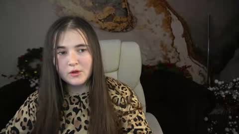 Snapshot of bambiliii chatting on 12.30.24 Bambi online show from 12.30.24