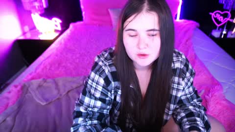 Snapshot of bambiliii chatting on 01.23.25 Bambi online show from 01.23.25