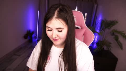 Snapshot of bambiliii chatting on 02.01.25 Bambi online show from 02.01.25