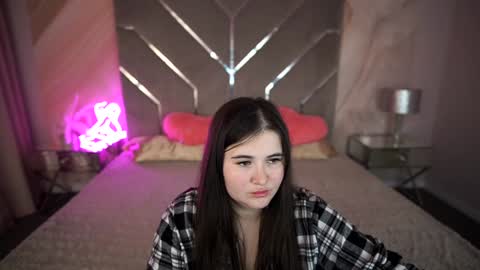 Snapshot of bambiliii chatting on 02.04.25 Bambi online show from 02.04.25