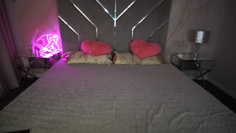 Snapshot of bambiliii chatting on 02.05.25 Bambi online show from 02.05.25