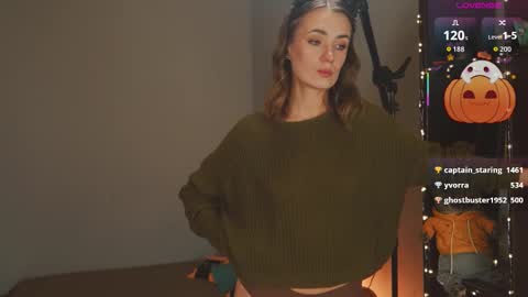 Snapshot of bananya_kitty chatting on 10.19.25 Ellen and online show from 10.19.25