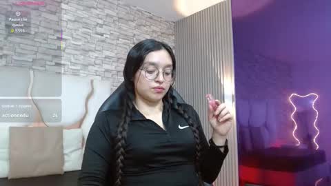 Snapshot of banett_tay chatting on 10.08.25 banett_tay online show from 10.08.25