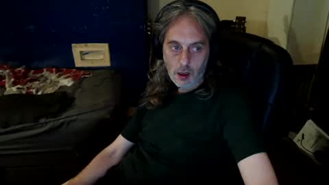 Snapshot of bangintoleather chatting on 07.18.26 bangintoleather online show from 07.18.26