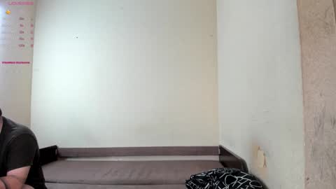 GMT 2Tue-Thur Sat Sun 0900am-1400am  online show from 10.30.25