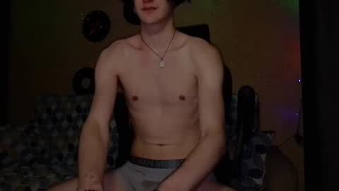 Snapshot of bara_bara_berry chatting on 12.25.24 VAN online show from 12.25.24