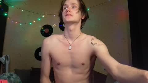 Snapshot of bara_bara_berry chatting on 02.08.25 VAN online show from 02.08.25