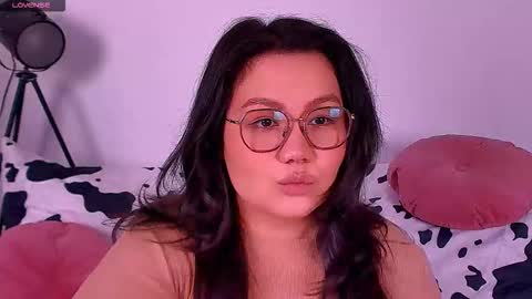 Snapshot of barbara_bb chatting on 10.10.25 Barbie Kim online show from 10.10.25