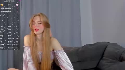 Snapshot of barbbiiedoll chatting on 02.16.25 Kendall online show from 02.16.25