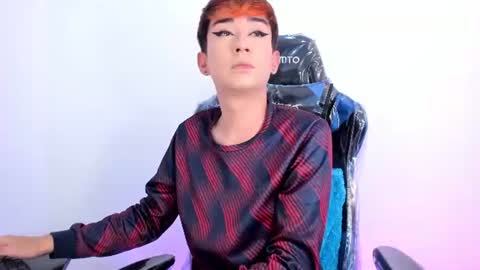 Snapshot of barbie_boy_ chatting on 06.26.26 I work from home this is my room 3 online show from 06.26.26