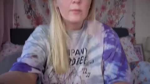 barbiegirl966 online show from 10.13.25