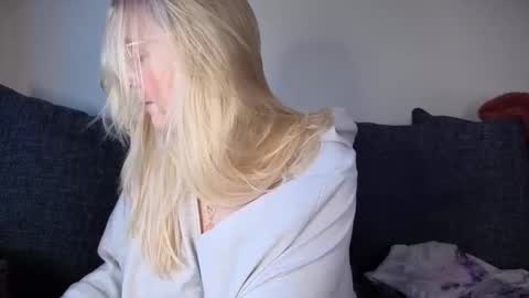 barbiegirl966 online show from 11.02.25