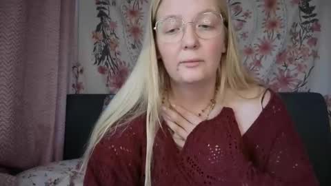 barbiegirl966 online show from 11.25.25