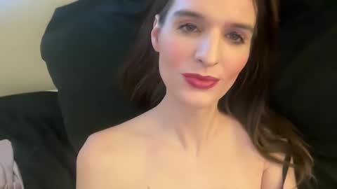 Snapshot of barbiejules chatting on 02.23.25 BarbieJules online show from 02.23.25