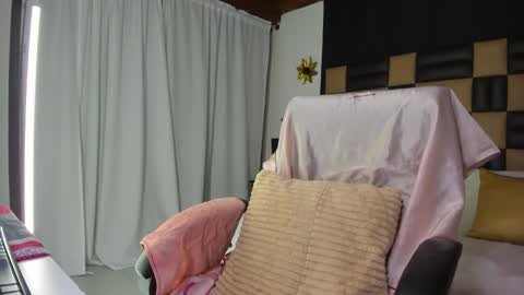 Snapshot of barbiekano chatting on 11.09.25 barbiekano online show from 11.09.25