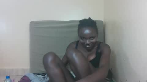 Snapshot of barbies_ebony chatting on 12.17.25 barbies_ebony online show from 12.17.25