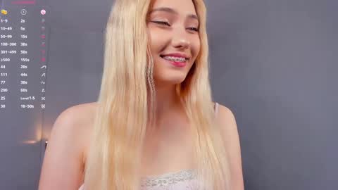 Mia online show from 05.22.26