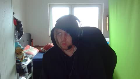 Snapshot of barca200 chatting on 12.21.25 barca200 online show from 12.21.25