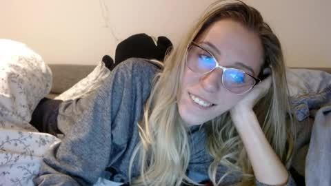 Lena online show from 03.25.26