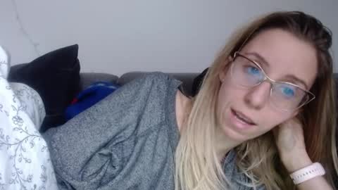 Lena online show from 03.27.26