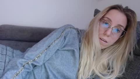 Lena online show from 04.20.26