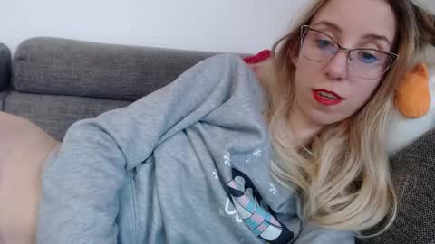 Lena online show from 04.25.26