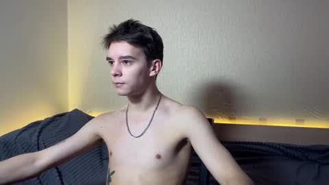 Snapshot of barney_kevin chatting on 01.03.25 Fansly Barney and Kevin T online show from 01.03.25