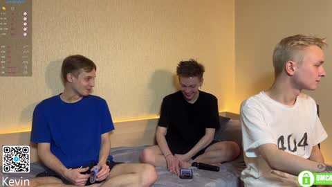 Snapshot of barney_kevin chatting on 01.07.25 Fansly Barney and Kevin T online show from 01.07.25