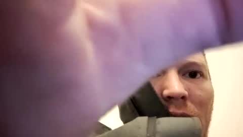 barniemay1 online show from 12.19.25