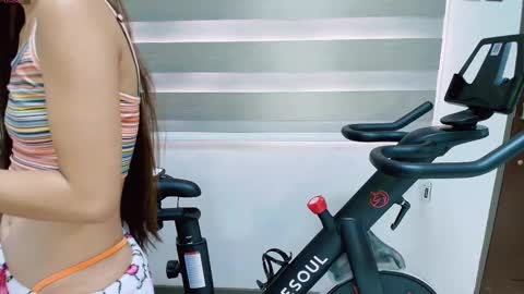 Snapshot of basapukipuki chatting on 10.25.25 PukiPuki online show from 10.25.25