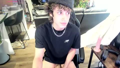 Snapshot of bashful4200 chatting on 02.09.25 ryan online show from 02.09.25