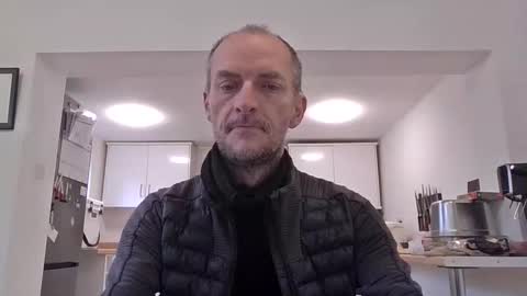 Snapshot of basiccamguy chatting on 11.04.25 basiccamguy online show from 11.04.25