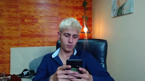 Bastian online show from 12.12.24