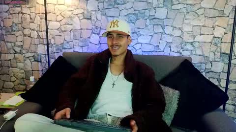 Snapshot of bastiaan_28 chatting on 11.14.25 Bastian online show from 11.14.25