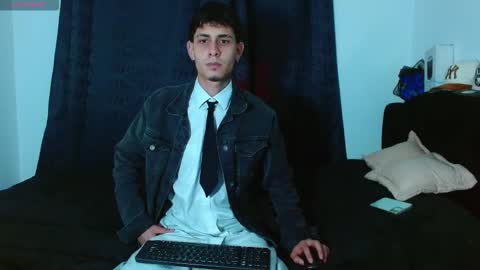 Snapshot of bastiaan_28 chatting on 11.22.25 Bastian online show from 11.22.25