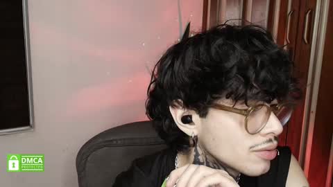 Snapshot of bastiel_ chatting on 02.21.26 Bastiel online show from 02.21.26