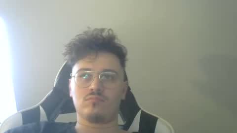 Snapshot of bastiiii94 chatting on 01.23.25 Bastian online show from 01.23.25