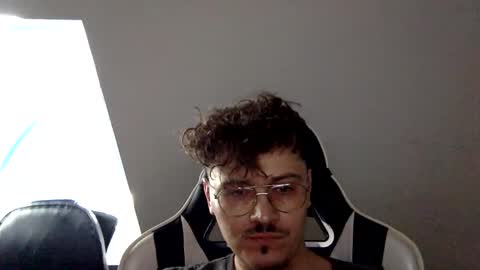 Snapshot of bastiiii94 chatting on 03.01.25 Bastian online show from 03.01.25