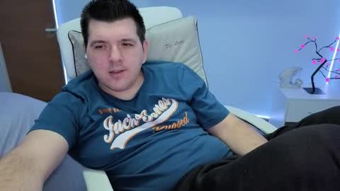 Snapshot of basystem8 chatting on 11.10.25 BASY online show from 11.10.25