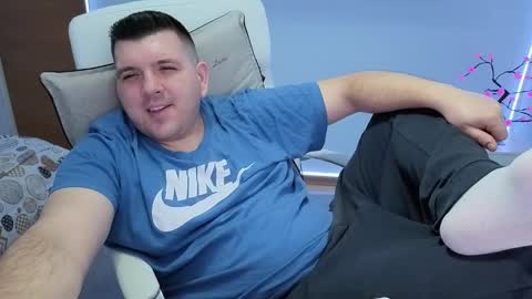 Snapshot of basystem8 chatting on 11.14.25 BASY online show from 11.14.25