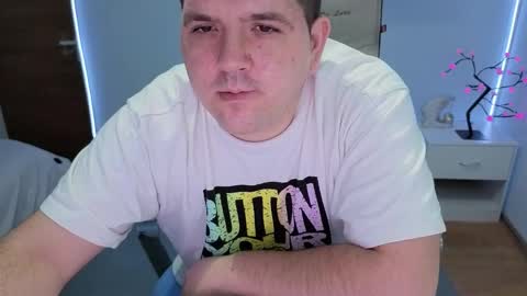 Snapshot of basystem8 chatting on 11.30.25 BASY online show from 11.30.25