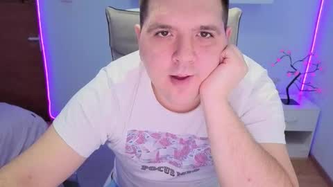 Snapshot of basystem8 chatting on 12.21.25 BASY online show from 12.21.25