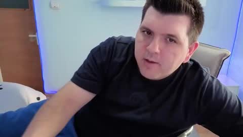 Snapshot of basystem8 chatting on 01.09.26 BASY online show from 01.09.26