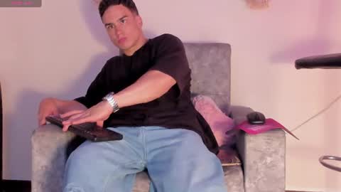 Snapshot of battista_turner chatting on 06.24.26 battista online show from 06.24.26