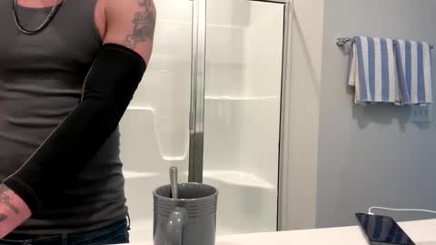 Snapshot of battlewolfxx chatting on 02.01.25 battlewolfxx online show from 02.01.25