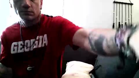 Snapshot of battlewolfxx chatting on 11.19.25 battlewolfxx online show from 11.19.25